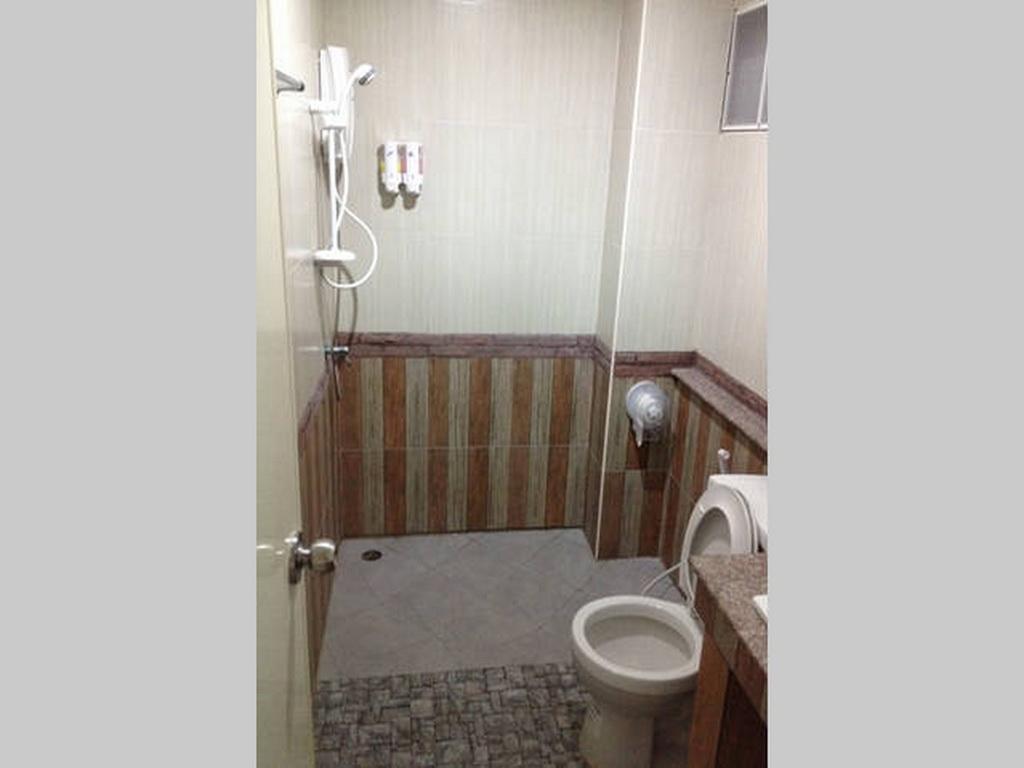 Kanda Guesthouse Si Racha Εξωτερικό φωτογραφία