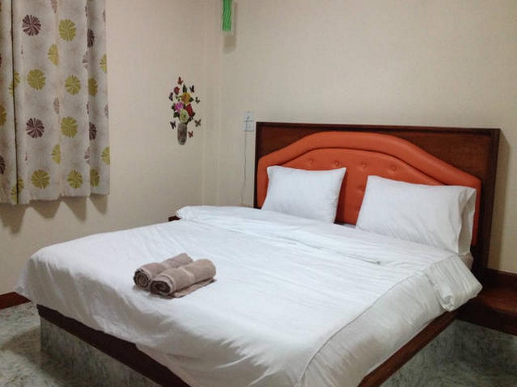 Kanda Guesthouse Si Racha Εξωτερικό φωτογραφία